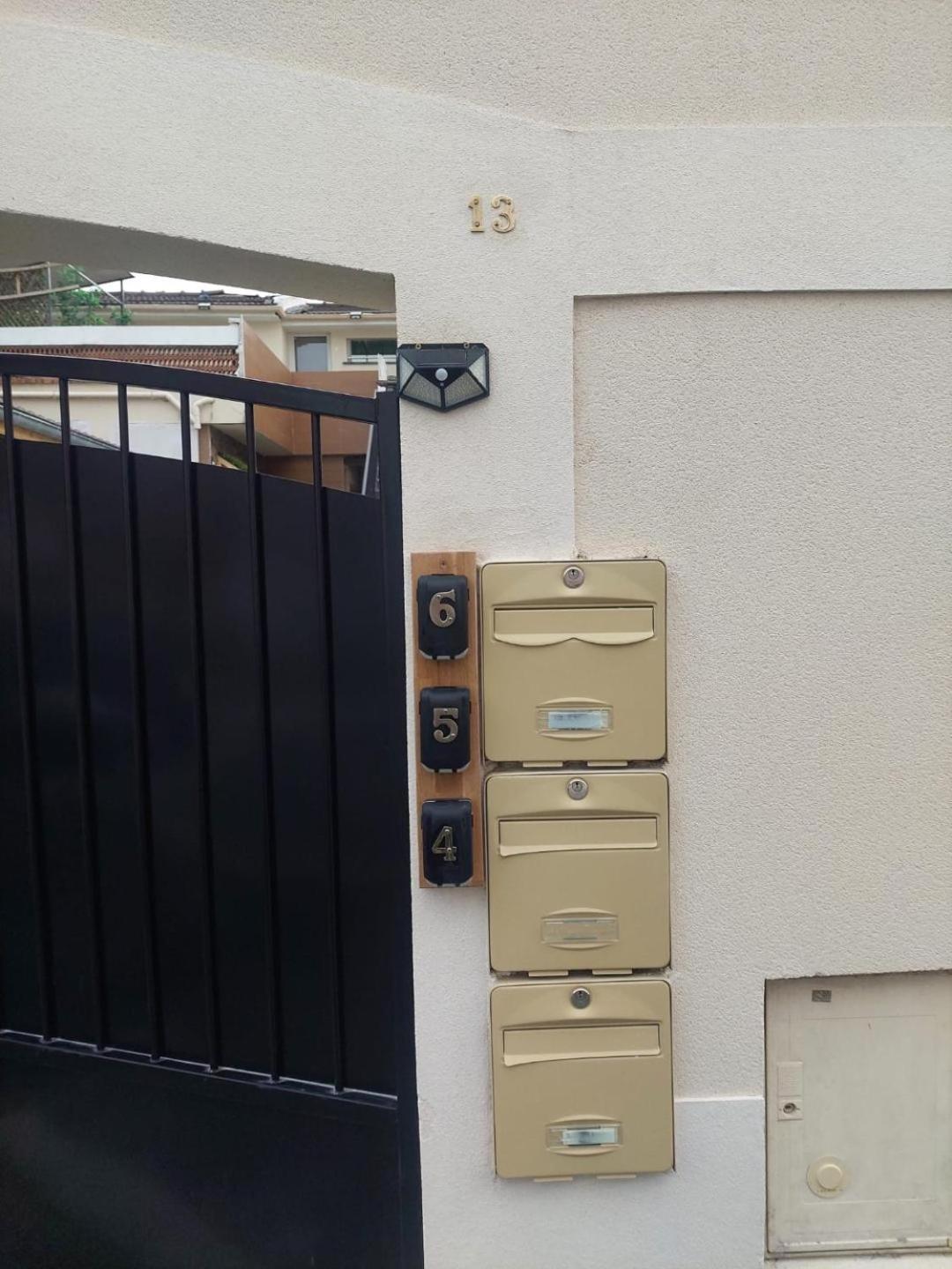 Paris-Julesverne-Bienvenue-Terrasse-Netflix Pantin Zewnętrze zdjęcie